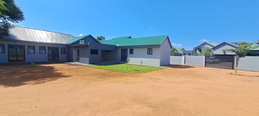 4 Bedroom Property for Sale in Wigwam North West